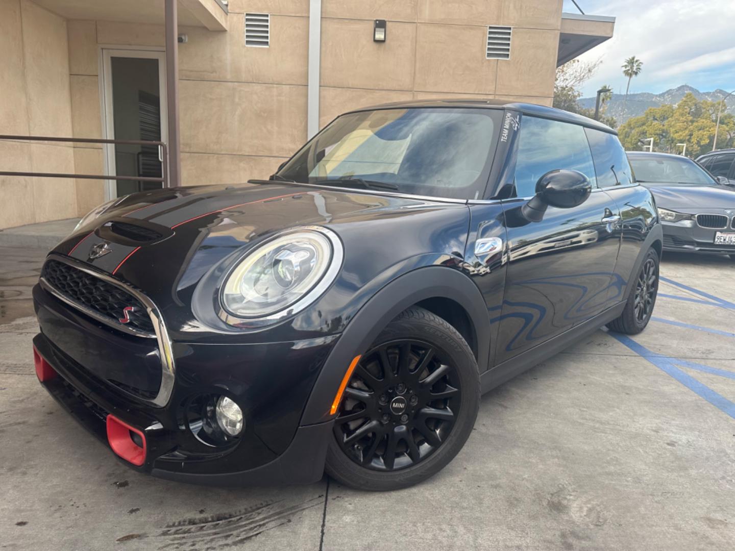 2016 Black /Black Mini Cooper (WMWXP7C56G2) with an 2.0 Turbo engine, Automatic transmission, located at 30 S. Berkeley Avenue, Pasadena, CA, 91107, (626) 248-7567, 34.145447, -118.109398 - Navigation! Moon-roof! Leather! Low Miles! - Photo#0